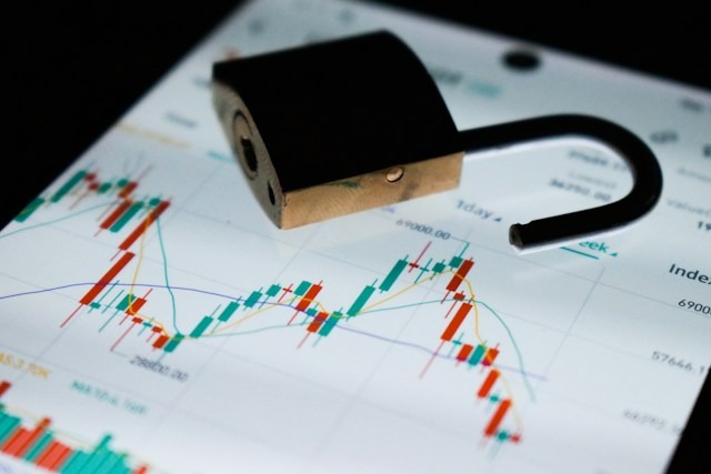 Perbedaan Risiko Audit, Risiko Bisnis, dan Risiko Kecurangan 2 perbedaan risiko audit
